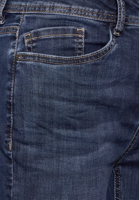 Jeans im Casual Fit authentic indigo wash