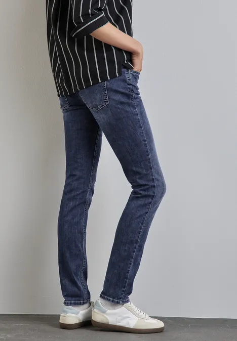 Jeans im Casual Fit authentic indigo wash