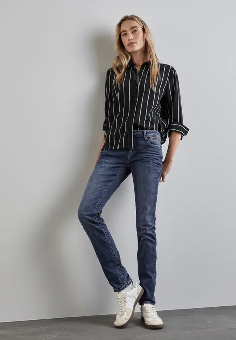 Jeans im Casual Fit authentic indigo wash