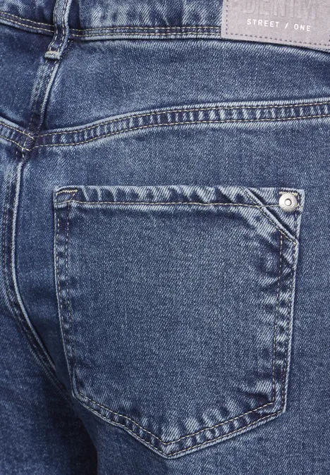 Jeans mit Bootcut Legs Medium Blue Washed