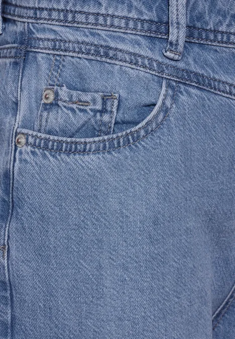 Straight Leg Jeans Light Blue Washed