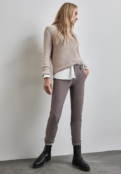 Hose mit Zipper Details bole brown