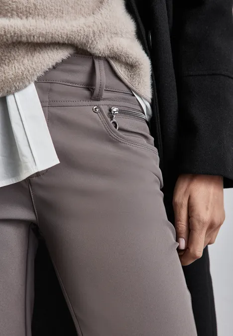 Hose mit Zipper Details bole brown