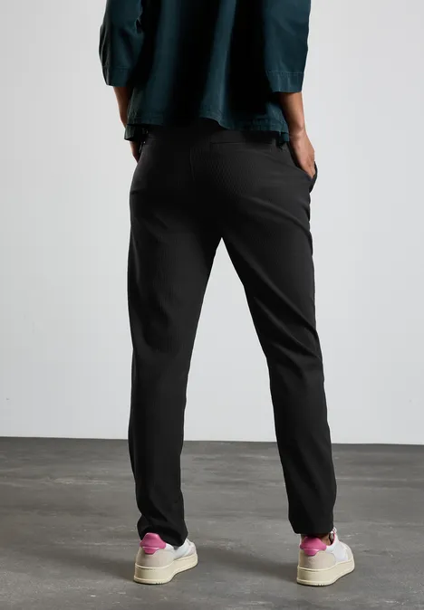Hose im Loose Fit Black