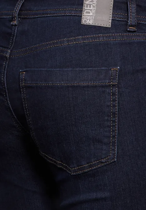 Jeans im Slim Fit deep indigo washed