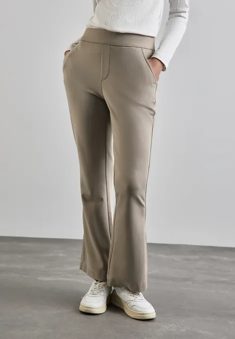 Bootcut Hose driftwood beige