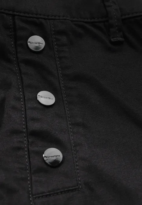 Hose im Slim Fit Black