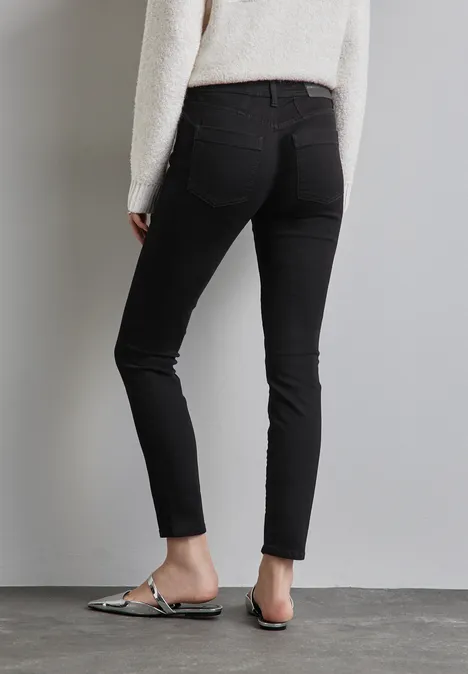 Jeans im Slim Fit black clean Jeans im Slim Fit black clean