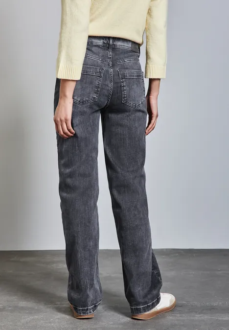 Straight Leg Jeans Grey Wash