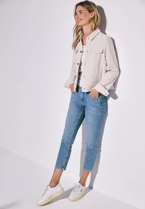 Jeans 7/8 en coupe casual Light blue washed