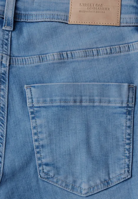 Jeans 7/8 en coupe casual Light blue washed