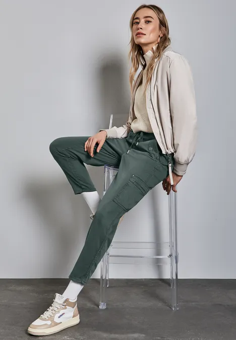 Pantalon cargo marshy green