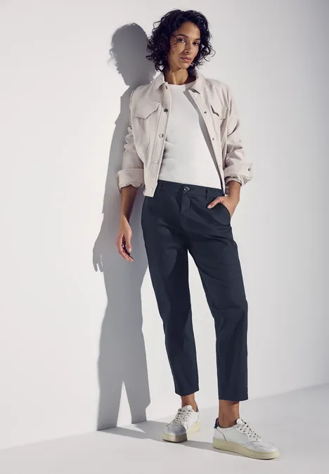 Chino en sergé doux deep blue
