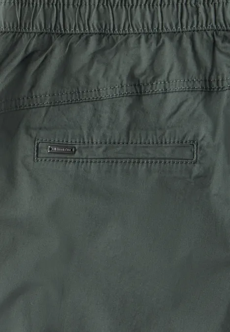 Pantalon au look cargo marshy green