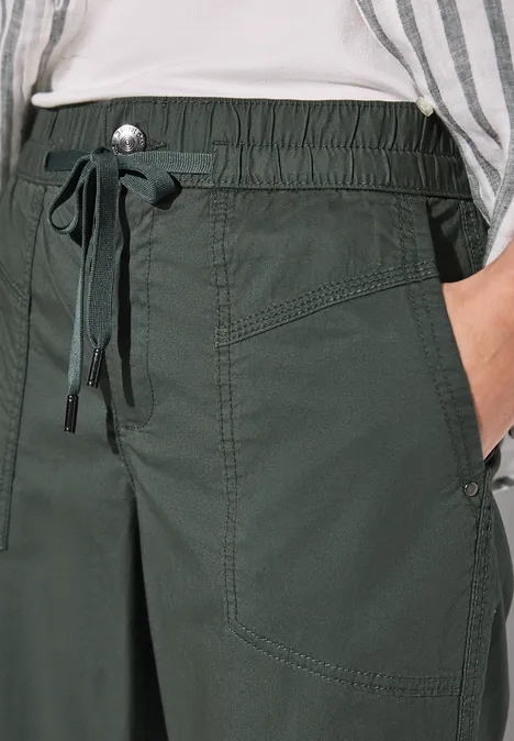 Pantalon au look cargo marshy green