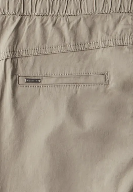 Pantalon au look cargo buff grey