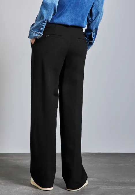Straight Leg Hose Black