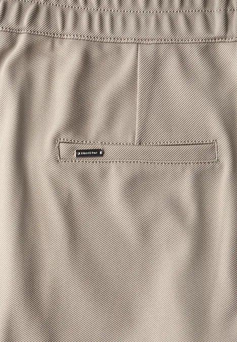 Pantalon en sergé Straight Legs buff grey