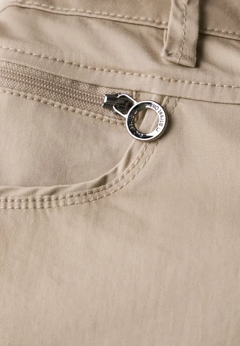 Hose im Casual Fit safari beige
