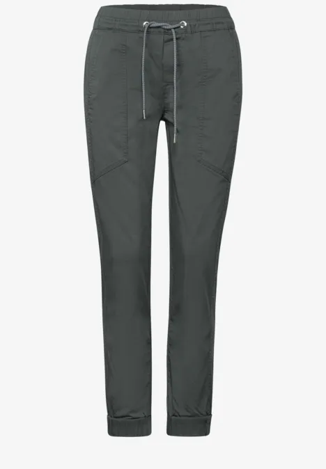 Hose im Loose Fit wither green