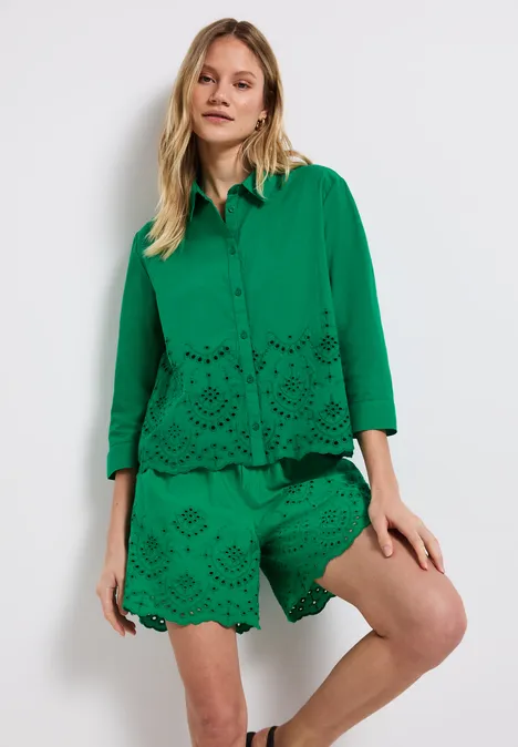 Shorts mit Stickerei glowing green