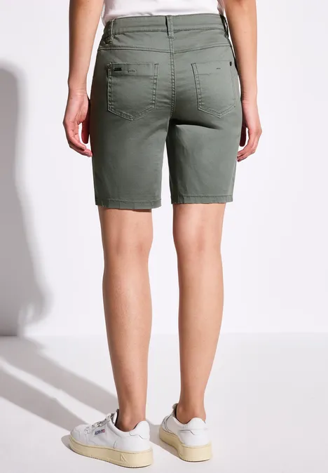 Satin Bermuda muse green