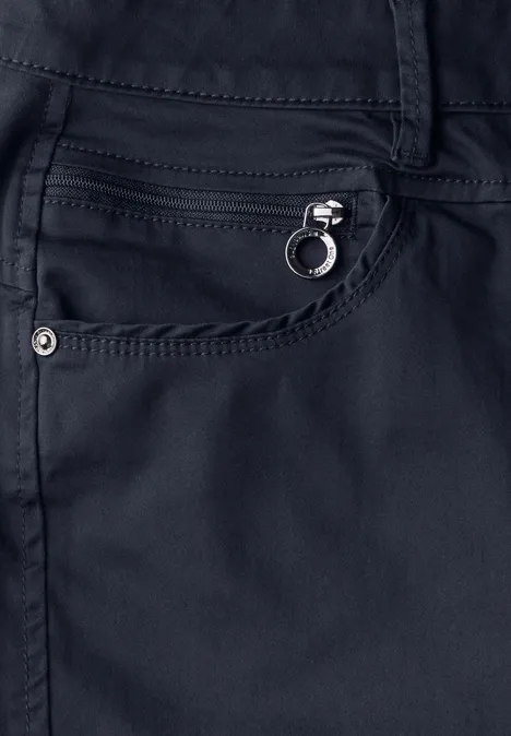 Satin Bermuda mit Zipper deep blue