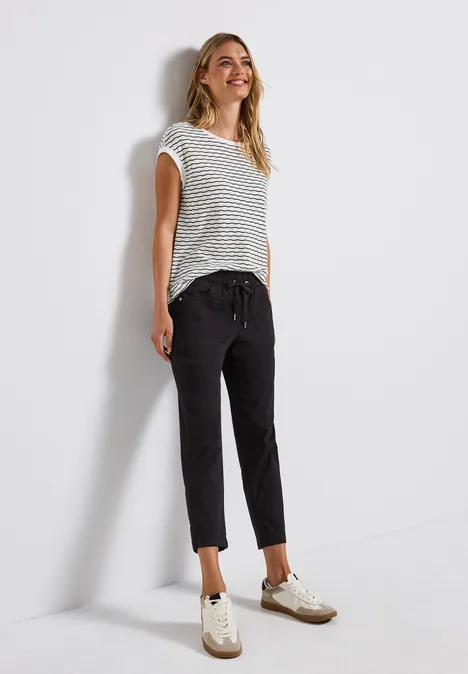 Hose im Loose Fit Black