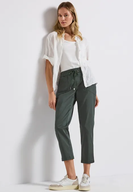 Hose im Loose Fit marshy green