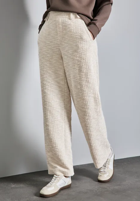 Straight Leg Bouclé Hose smooth sand beige