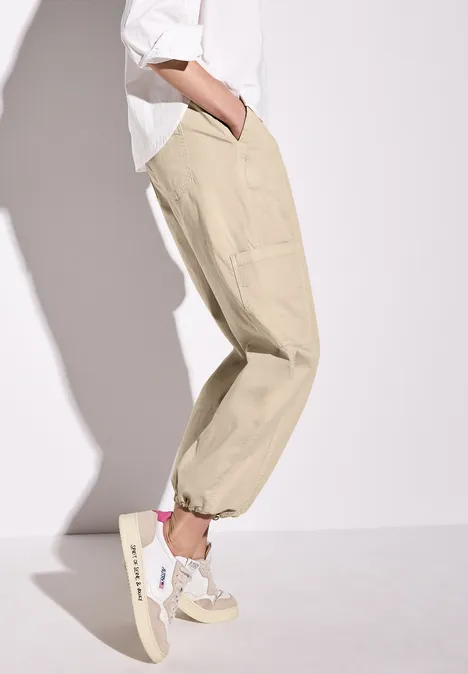 Straight Leg Cargo Hose barley beige