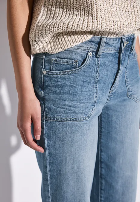 Straight Leg Jeans light blue authentic wash