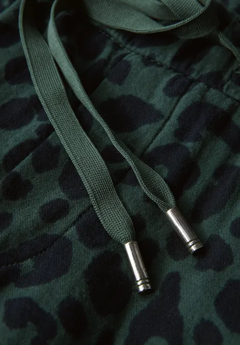 Gemusterte Musselin Hose mid green