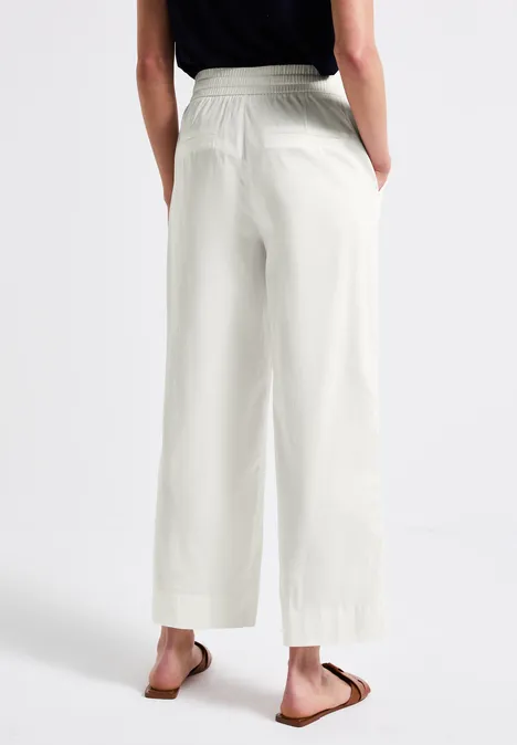 Straight Leg Hose off white
