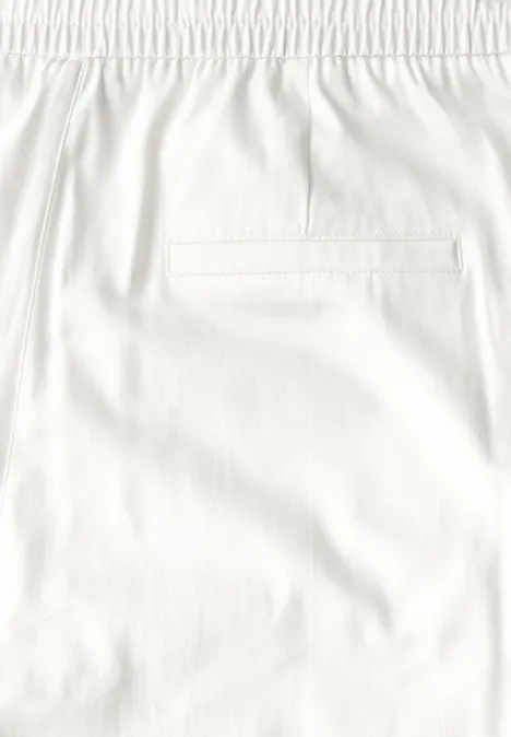 Straight Leg Hose off white