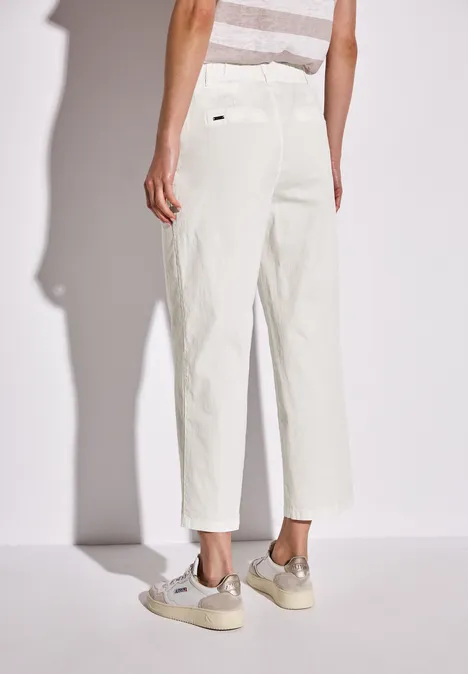 Straight Leg Chino off white