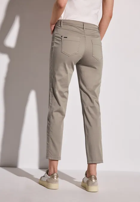Satin-Hose im Casual Fit vintage stone