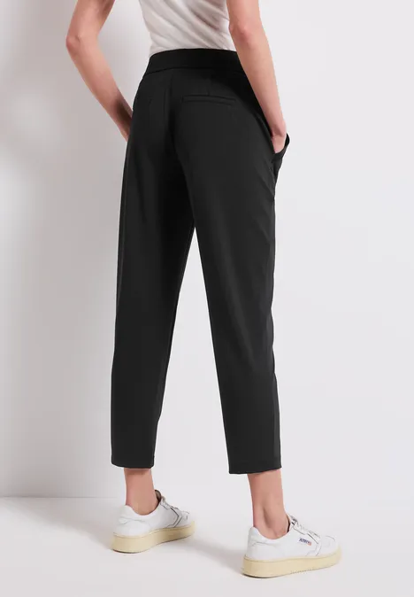 Hose im Loose Fit Black