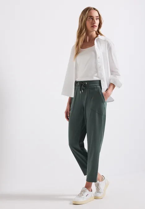 Hose im Loose Fit marshy green