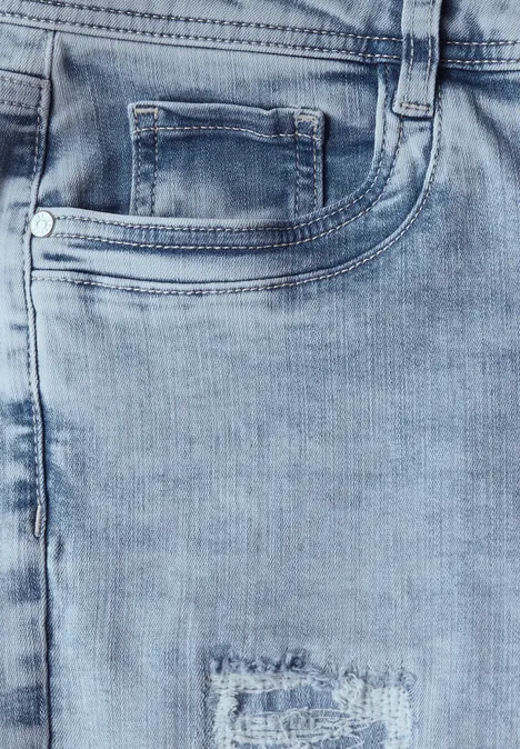 Jeans im Destroyed-Look Ultra Bleach DestroyWash