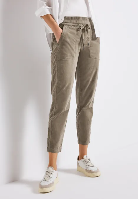 Loose Fit pantalon en velours côtelé bark brown
