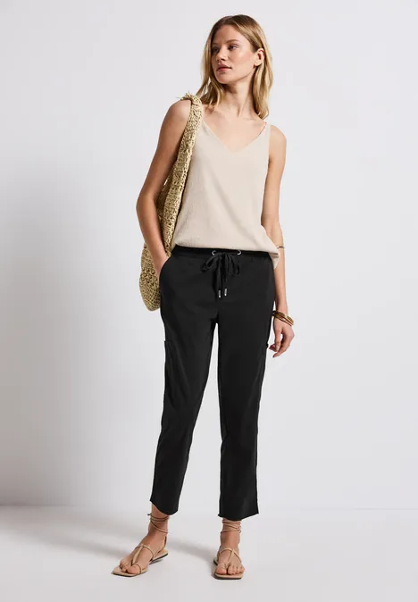 Loose Fit Hose mit Taschen Black