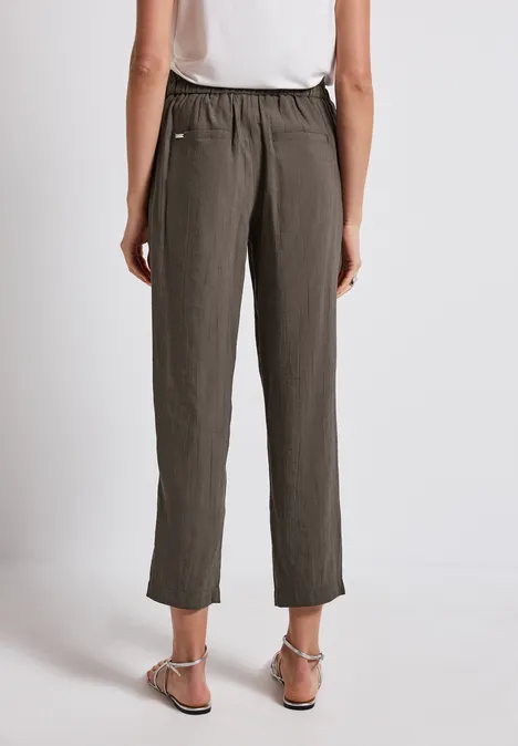 Loose Fit Hose mit Struktur nomad brown