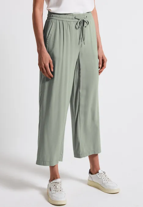 Wide Leg Hose dusty milky green