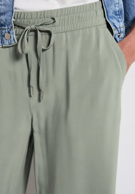Wide Leg Hose dusty milky green