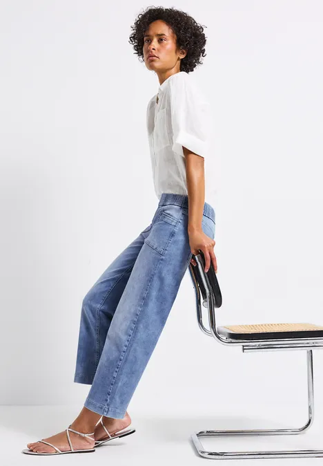 Straight Leg Jeans light blue random wash