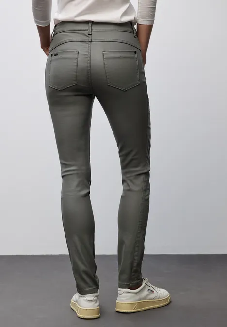 Slim Fit Coated Hose balsam green
