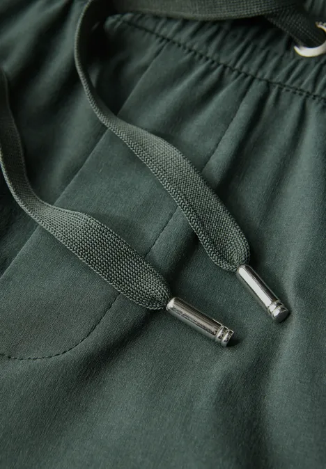 7/8 Cargo Hose mid green