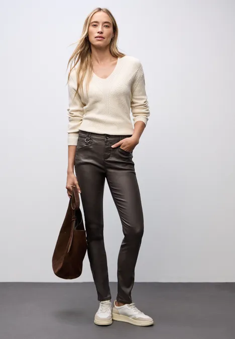 Slim Fit pantalon enduit deep roast brown