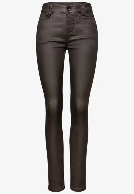 Slim Fit pantalon enduit deep roast brown
